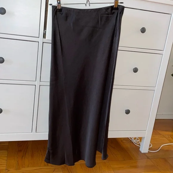 NWT Lucy Paris Slip Skirt in Black - Picture 2 of 6